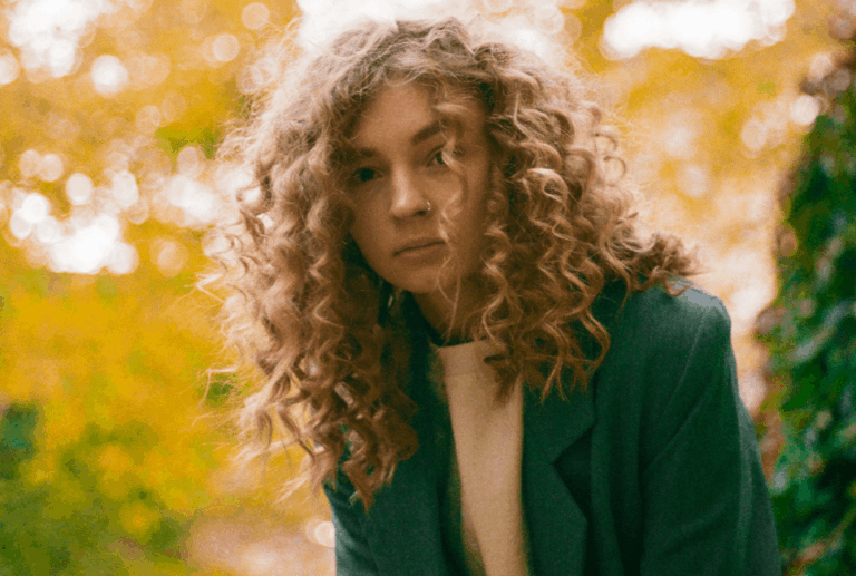 2C Hair Type Guide: How to Style and Care for Your Wavy Hair - Hair Kempt