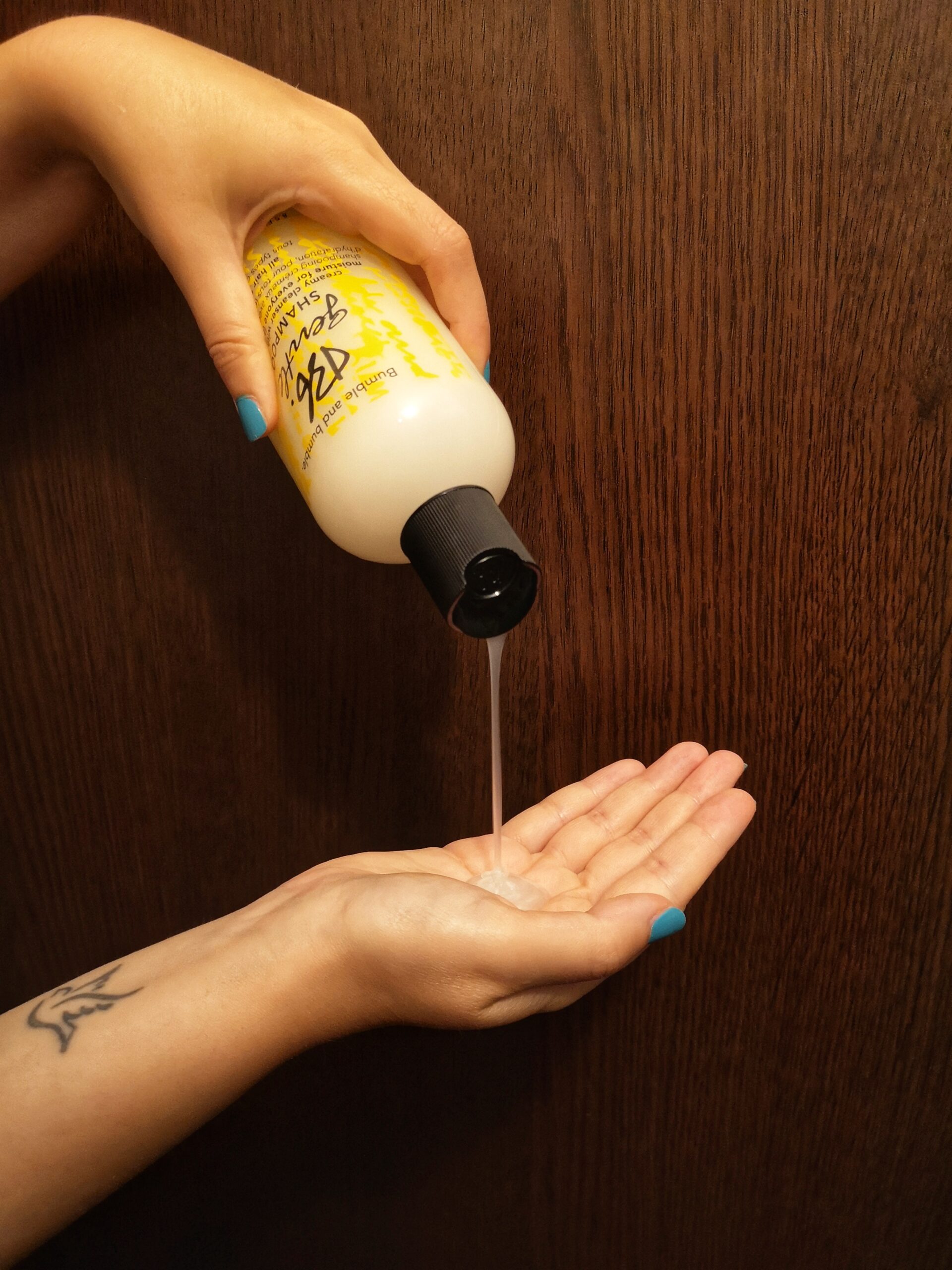 pouring BB gentle shampoo to see texture