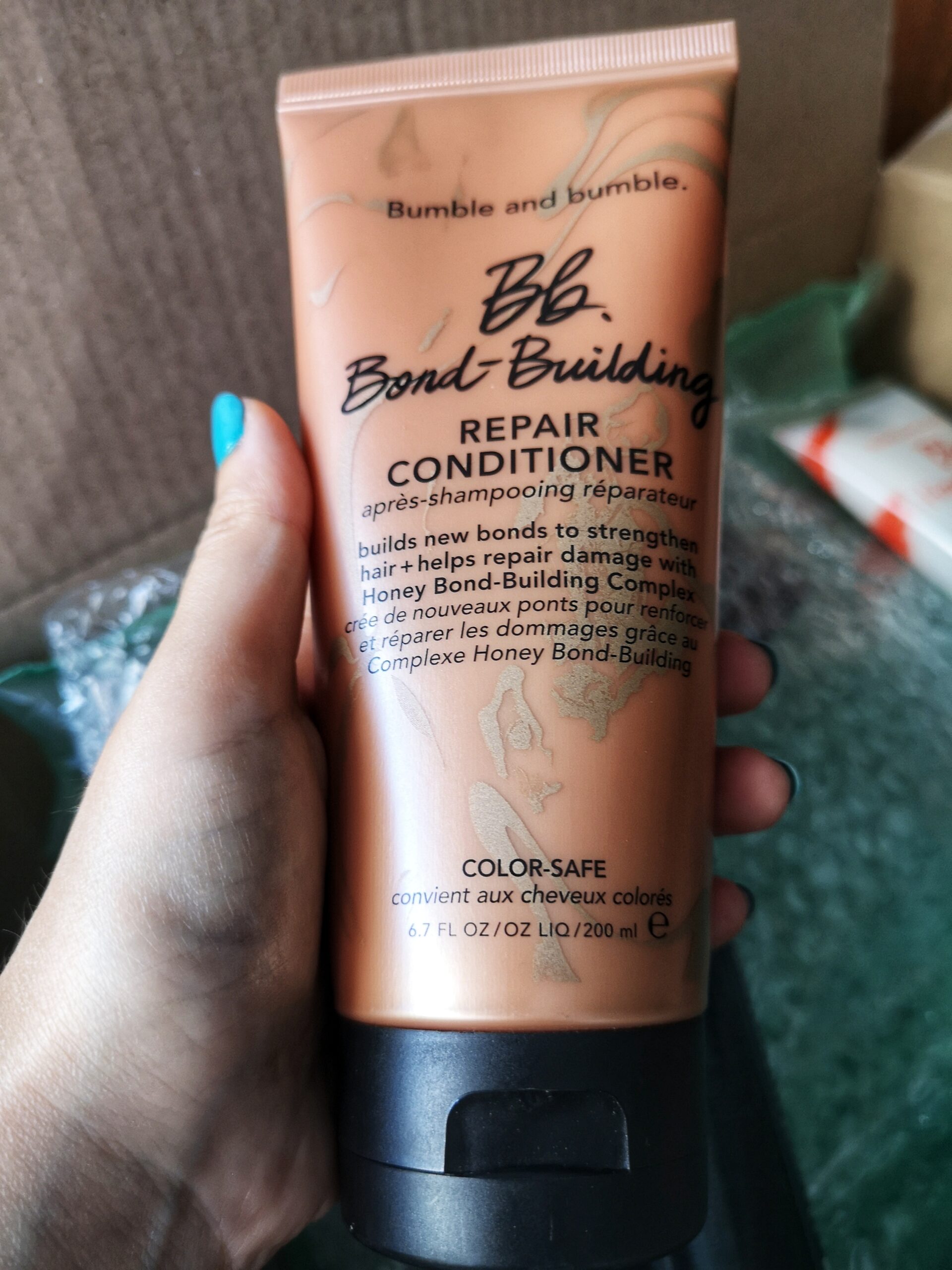 unboxing the BB hair conditioner